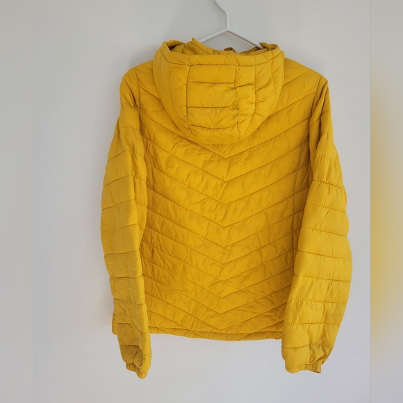 Mountain Warehouse yellow hiking puffer - Picture 4 of 8